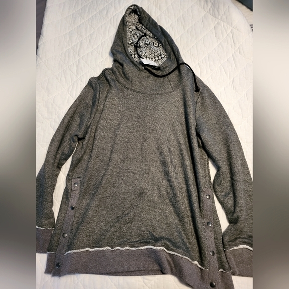 Maurices Hoodie NWT - Picture 1 of 1
